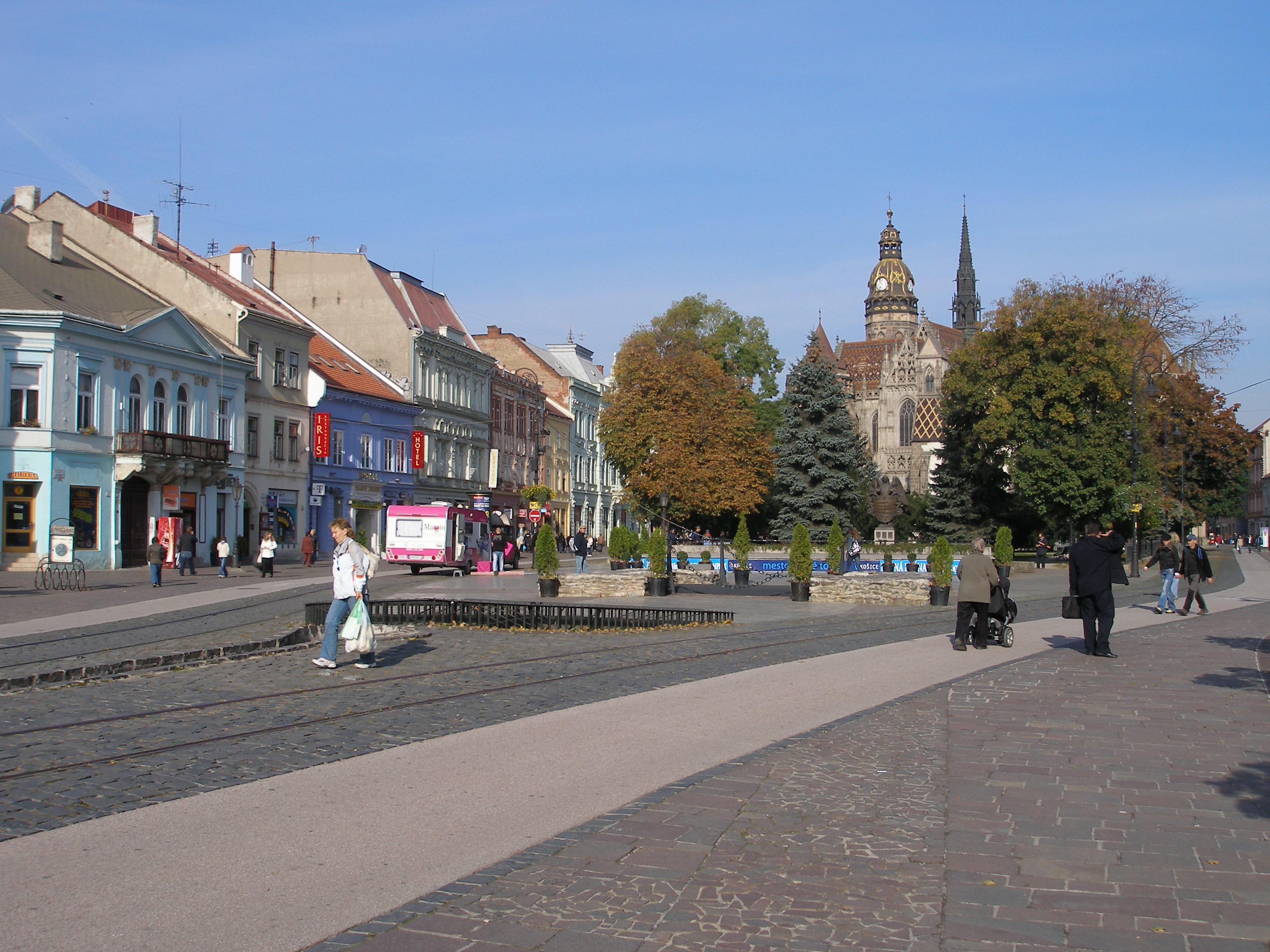 KE-hlavná081020.JPG