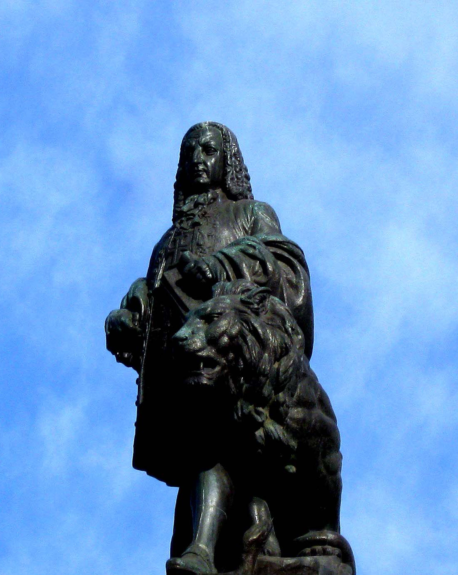 LIS201008_0003bb.jpg